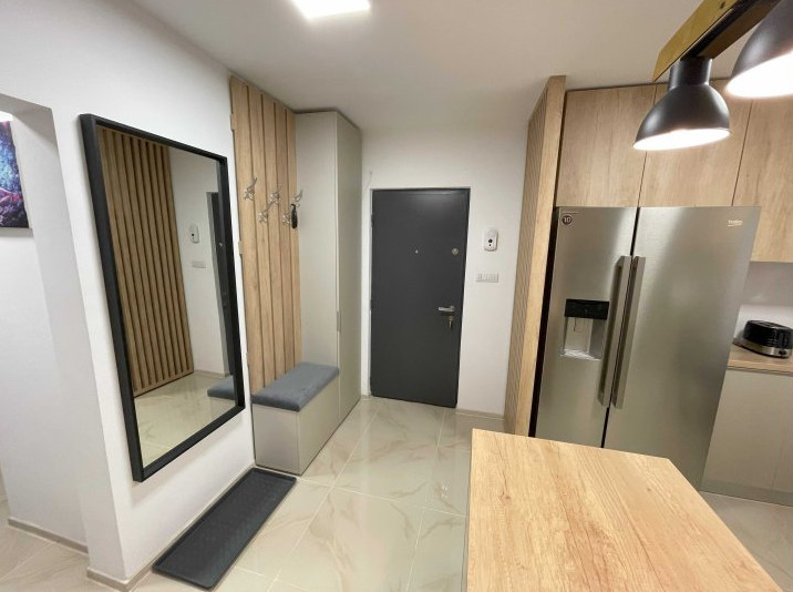 Apartament 3 camere-decomandat-zona 13 Septembrie /Sebastian
