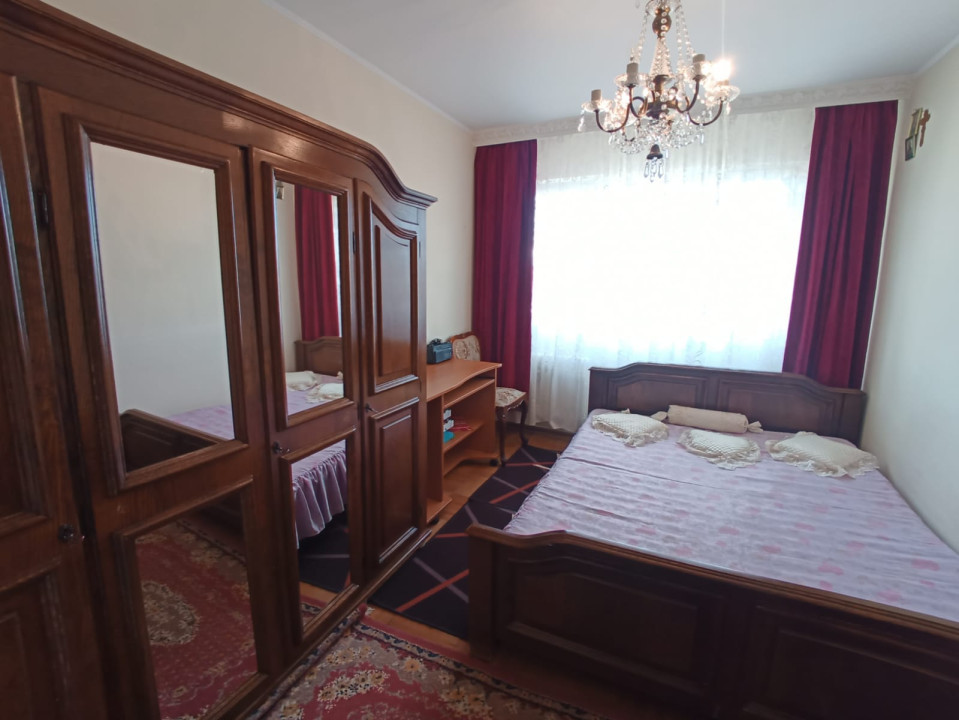 Apartament 3 camere semideomandat - Alexandru Obregia 