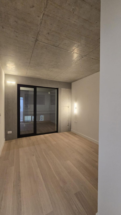 Apartament 4 camere + curte - zona Dorobanti