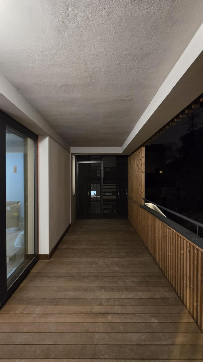 Apartament 4 camere + curte - zona Dorobanti