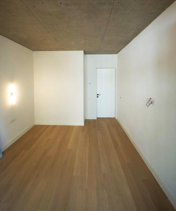 Apartament 4 camere + curte - zona Dorobanti
