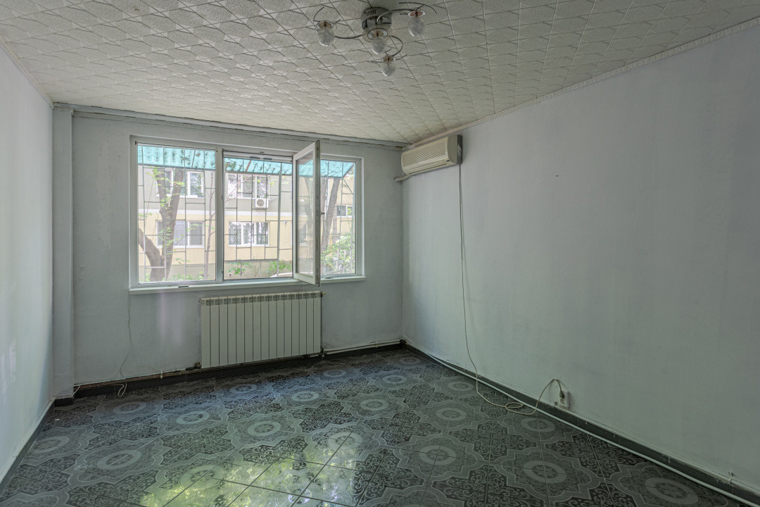 Apartament 3 camere decomandat-central propie-Izvorul Crisului