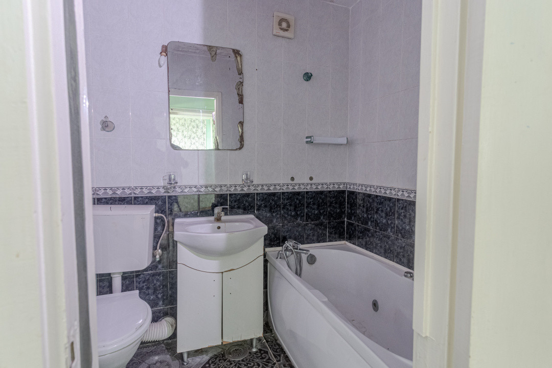 Apartament 3 camere decomandat-central propie-Izvorul Crisului