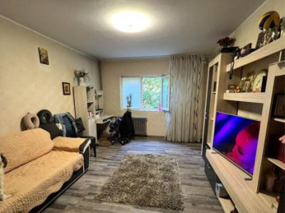 Apartament -2 camere -decomandat-Zona Colentina