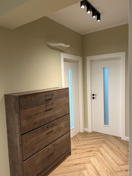 Apartament 3 camere -decomandat-zona Drumul Taberei/Plazza