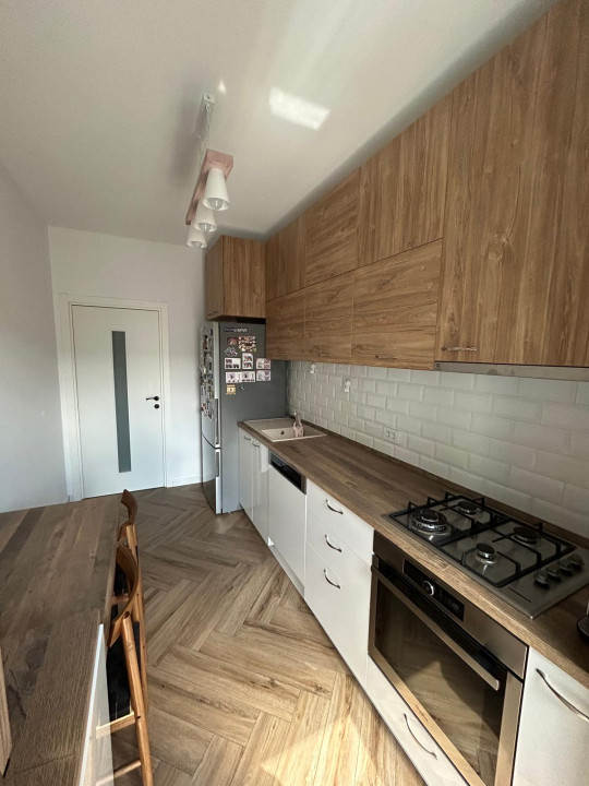 Apartament 3 camere -decomandat-zona Drumul Taberei/Plazza
