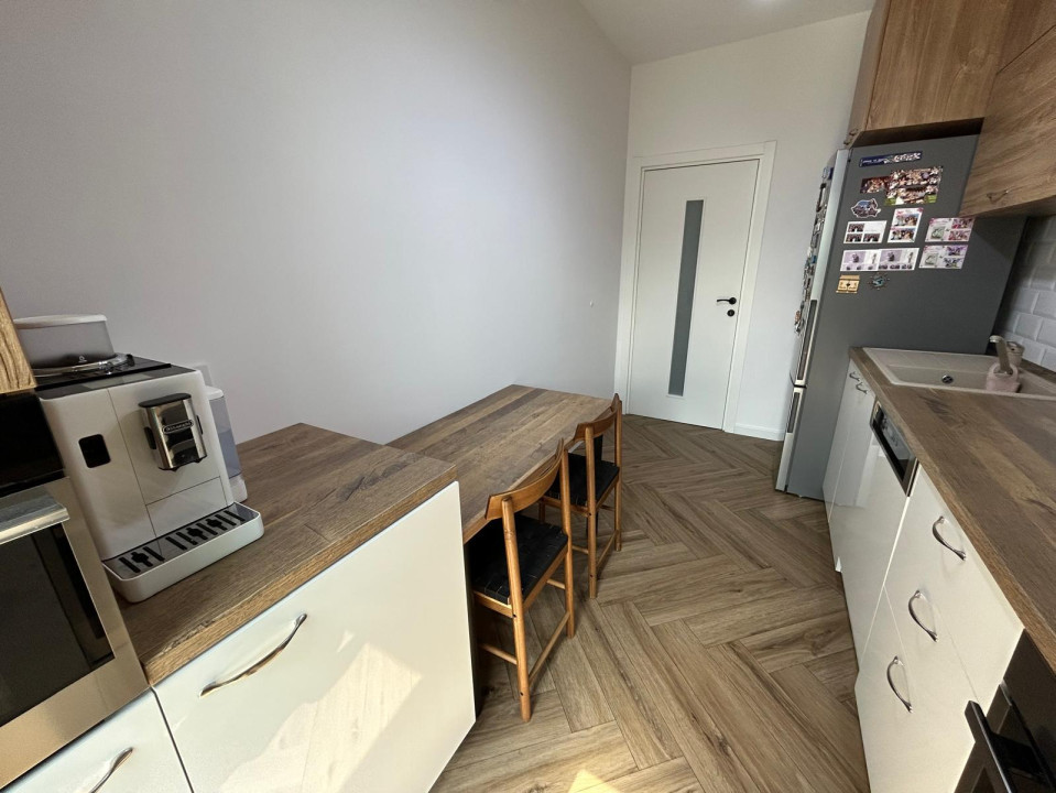 Apartament 3 camere -decomandat-zona Drumul Taberei/Plazza