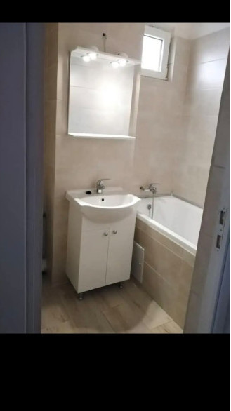 Apartament-2-camere-DECOMANDAT-STRADUINTEI