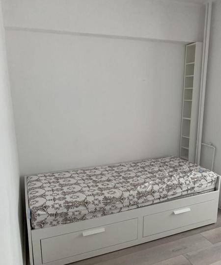 Apartament -3 camere -decomandat-Zona Margeanului-Petre Ispirescu