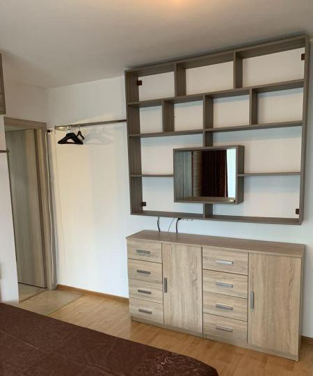 Apartament -3 camere -decomandat-Zona Margeanului-Petre Ispirescu