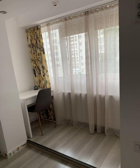 Apartament -3 camere -decomandat-Zona Margeanului-Petre Ispirescu