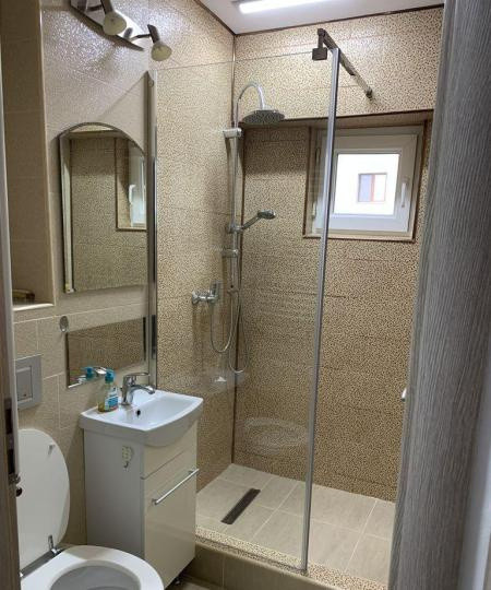 Apartament -3 camere -decomandat-Zona Margeanului-Petre Ispirescu