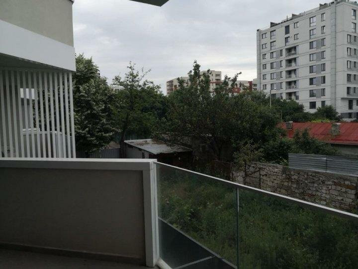 Apartament 2 camere decomandat-Aviatiei