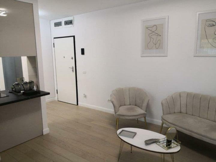 Apartament 2 camere decomandat-Aviatiei