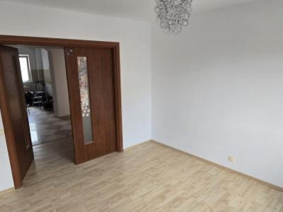Apartament -4 camere -decomandat-Zona Sebastian -13 Septembrie