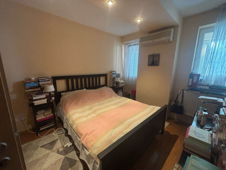 Apartament 4 camere + parcare+ boxa -zona Panduri/ Progresului