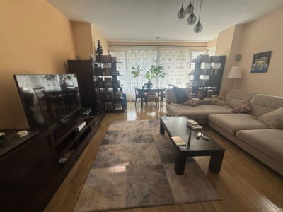 Apartament 4 camere + parcare+ boxa -zona Panduri/ Progresului