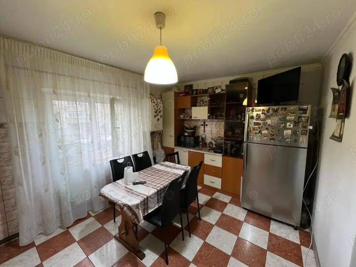 APARTAMENT 4 camere,SEBASTIAN-VULCAN CENTER
