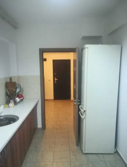 Apartament 2 camere - LOC DE PARCARE SUPRATERAN - zona BRAGADIRU 