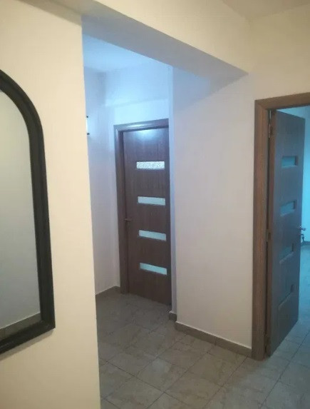 Apartament 2 camere - LOC DE PARCARE SUPRATERAN - zona BRAGADIRU 