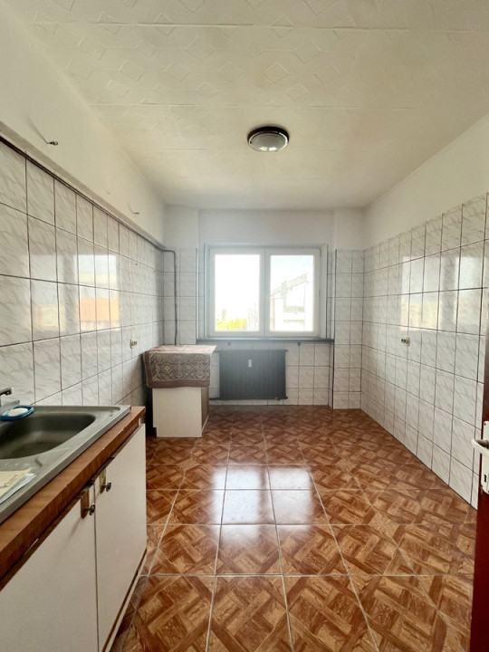 Apartament 3 camere - BLOC ANVELOPAT - zona ALEXANDRU OBREGIA 