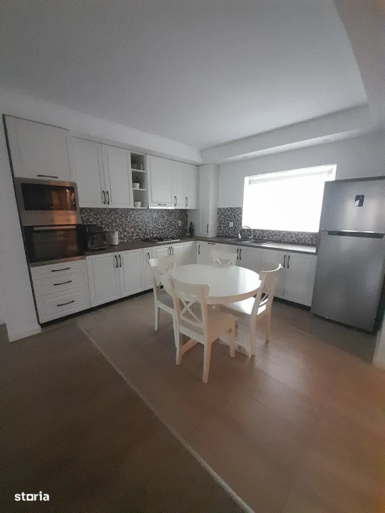 Inchiriere casa/vila complex Cosmopolis | Parcare 