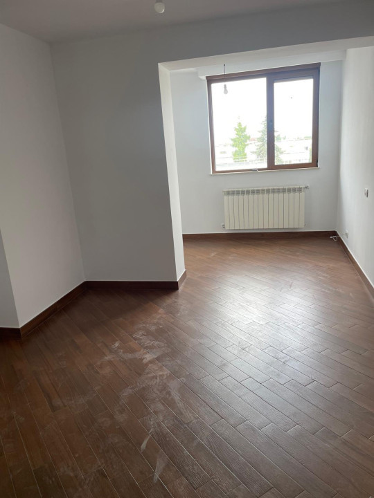 Apartament 4 camere -DOROBANTI - 