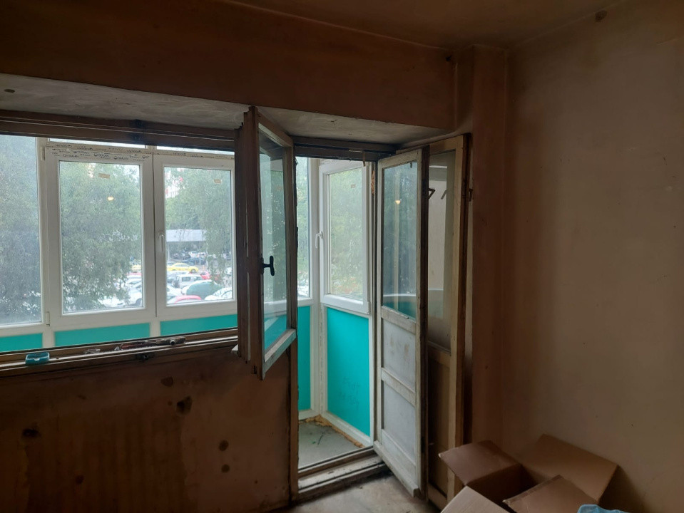 Apartament-3-camere-2-BAI-OBREGIA-PIATA-STRADUINTEI