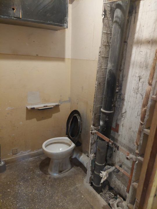Apartament-3-camere-2-BAI-OBREGIA-PIATA-STRADUINTEI