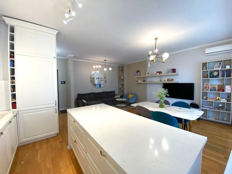 Apartament 4 camere-decomandat-zona Fizicienilor /Nicolae Grigorescu