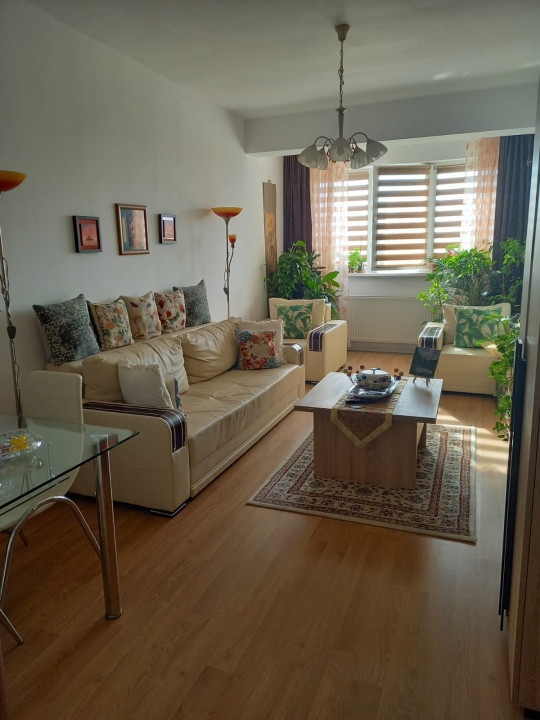 Apartament 3 camere - LA CHEIE - zona METALURGIEI