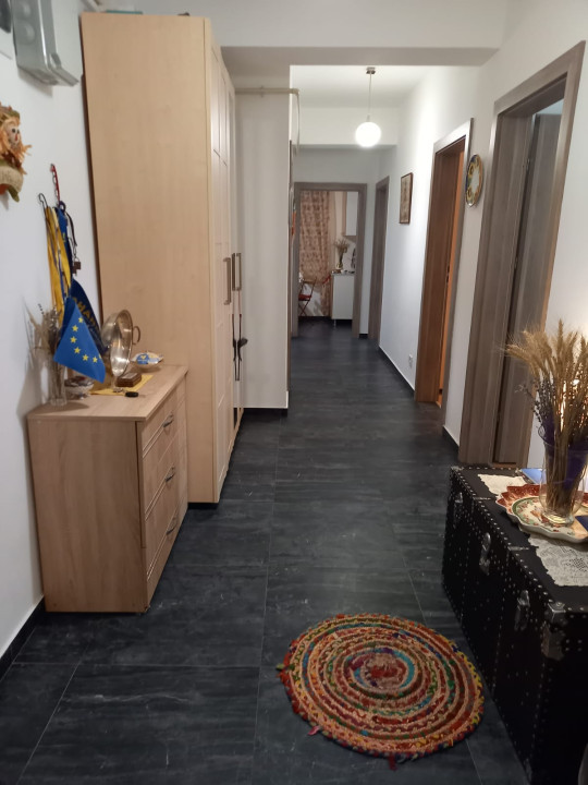 Apartament 3 camere - LA CHEIE - zona METALURGIEI