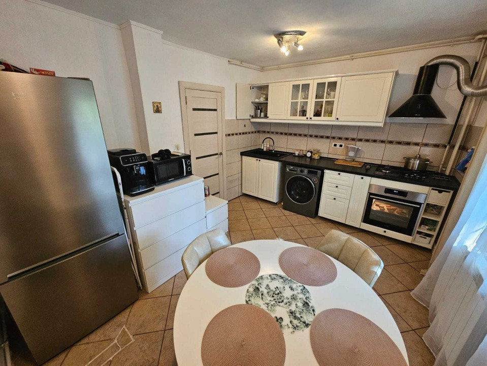 Apartament 2 camere-decomandat-zona 13 Septembrie /Drumul Sarii
