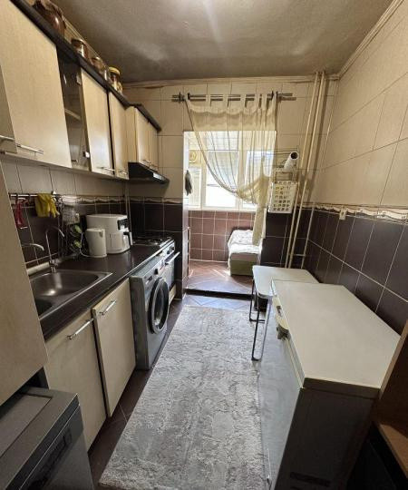 Apartament -3 camere-decomandat-zona Colentina