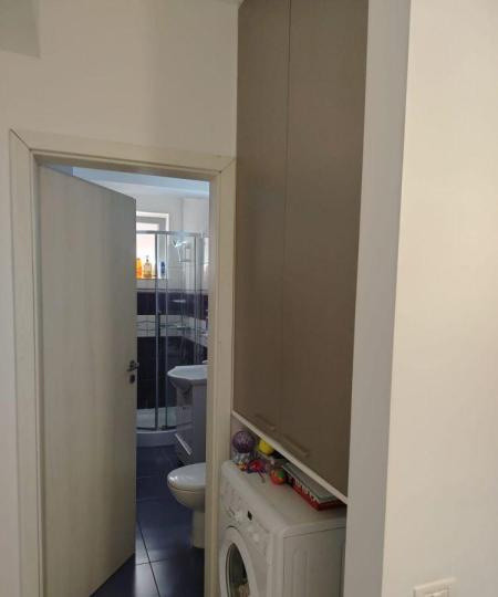 Apartament -2 camere-decomandat-zona Sebastian