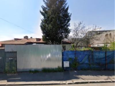 Casa la curte sector 4 Apărătorii patriei