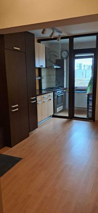 Apartament 3 camere-zona Drumul Taberei