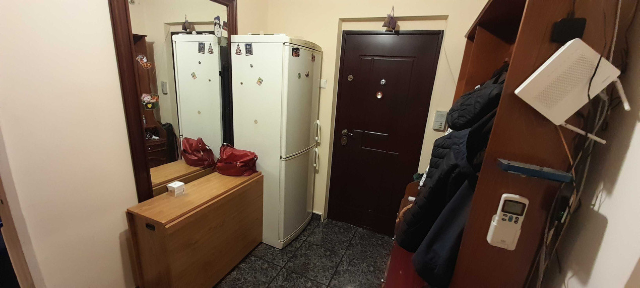 Apartament 3 camere-decomandat-zona Gorjului/Militari