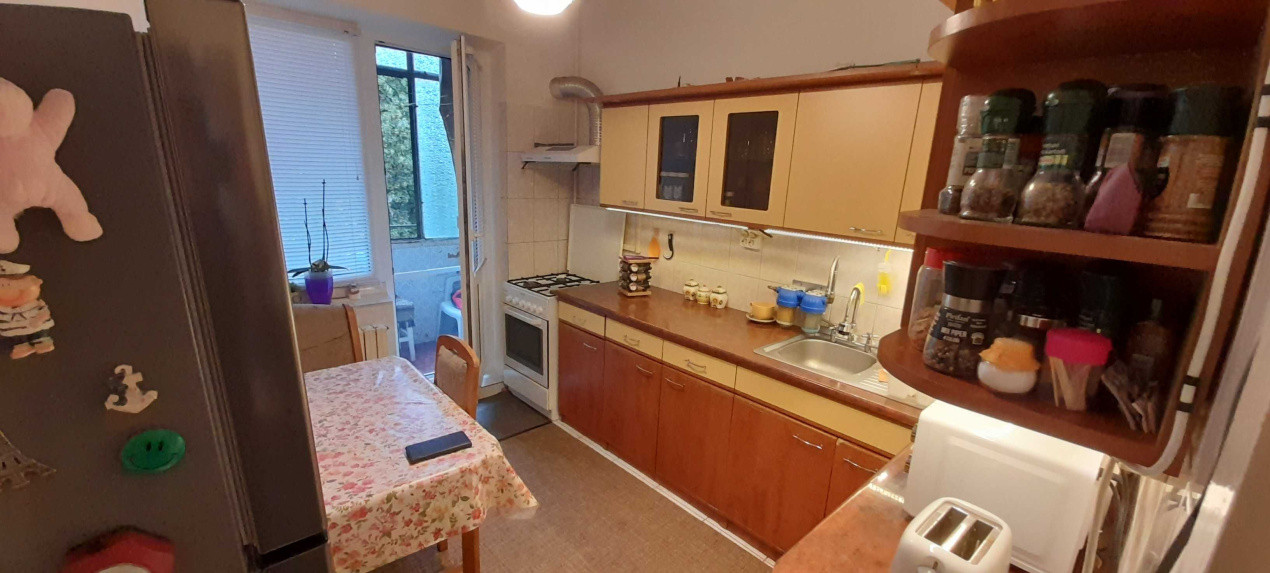 Apartament 3 camere-decomandat-zona Gorjului/Militari