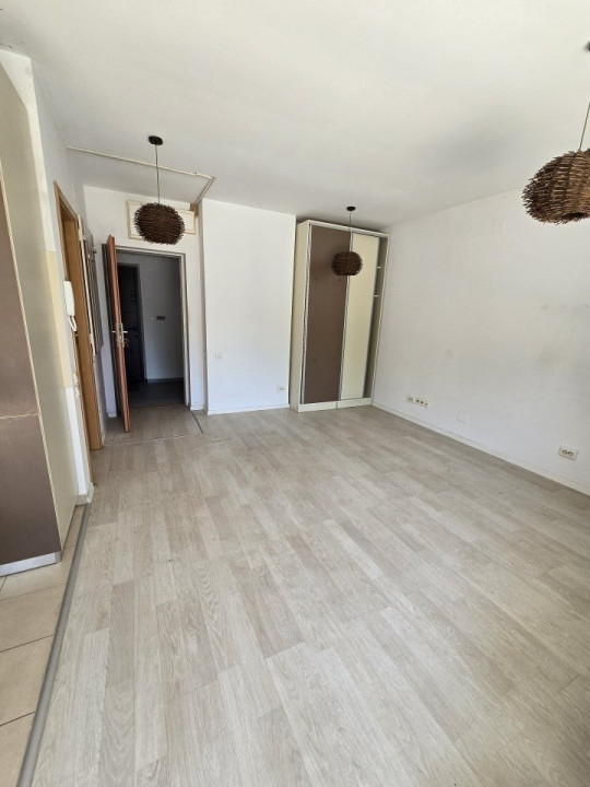 STUDIO - GRADINA 17MP - BOXA - LOC PARCARE 