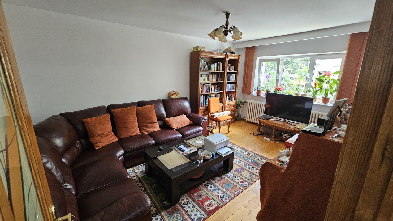Apartament 4 camere decomandat-centrala -zona Gorjului