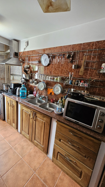 Apartament 4 camere decomandat-centrala -zona Gorjului