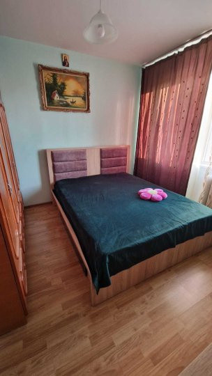 Apartament -3 camere -decomandat-Zona Gorjului