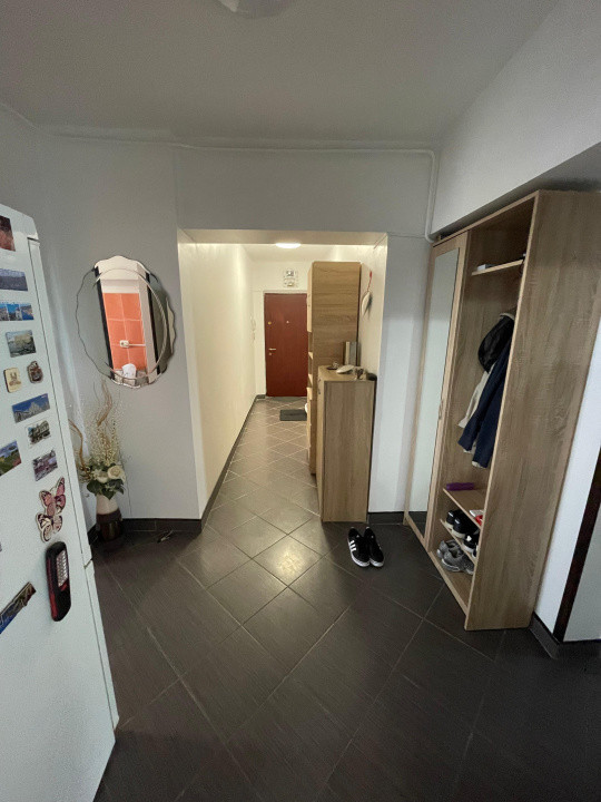 Apartament-3-camere-DECOMANDAT-MEGA-MALL