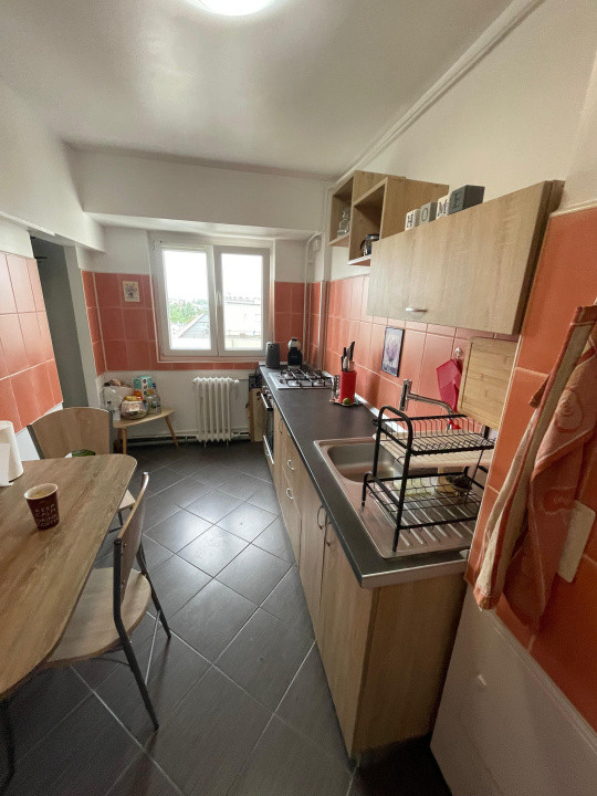 Apartament-3-camere-DECOMANDAT-MEGA-MALL