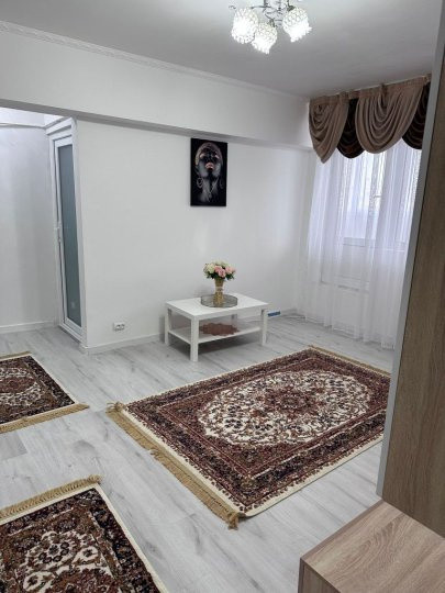 Apartament -2 camere-semidecomandat-zona Stefan cel Mare