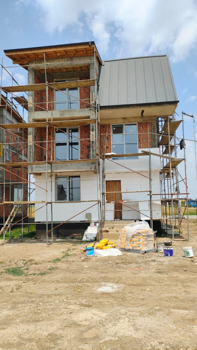 Casa individuala de vanzare - zona Dobroiesti-Complex Rezidential Balantei