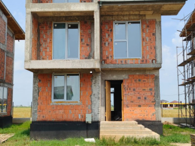 Casa individuala de vanzare - zona Dobroiesti-Complex Rezidential Balantei