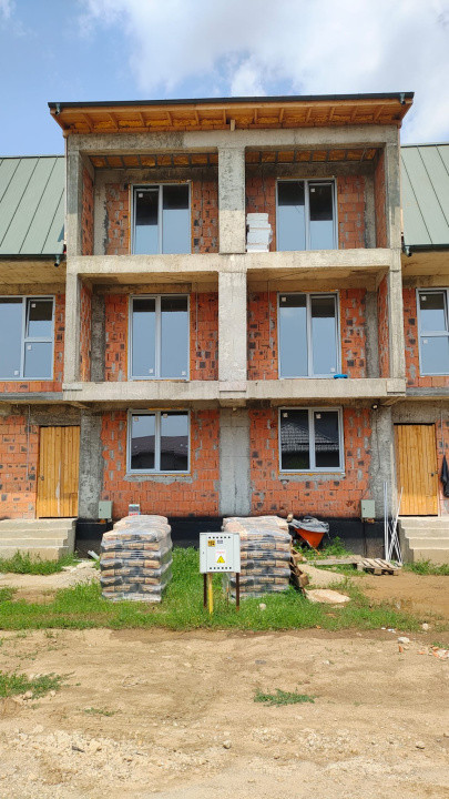 Duplex de vanzare - zona Dobroiesti-Complex Rezidential Balantei.