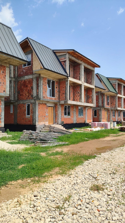 Duplex de vanzare - zona Dobroiesti-Complex Rezidential Balantei.